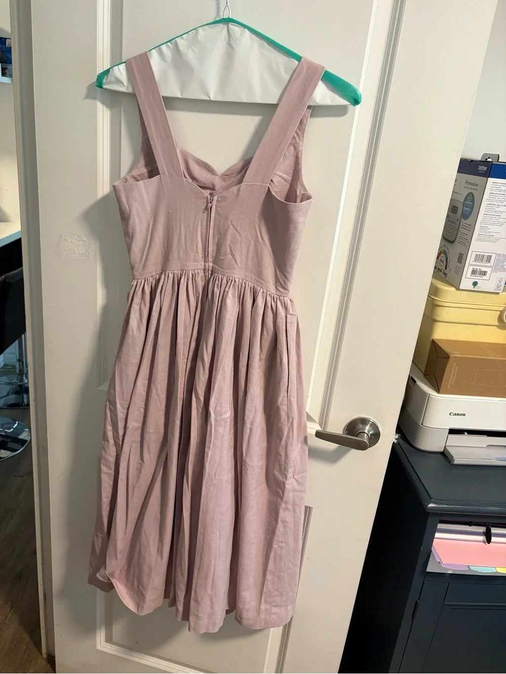 Hearts and Found Elizabeth dress in Lilac linen - Picture 9 of 12